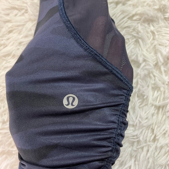 Lululemon Seek The Heat Crop Size 2 Inseam 23” - Picture 6 of 14